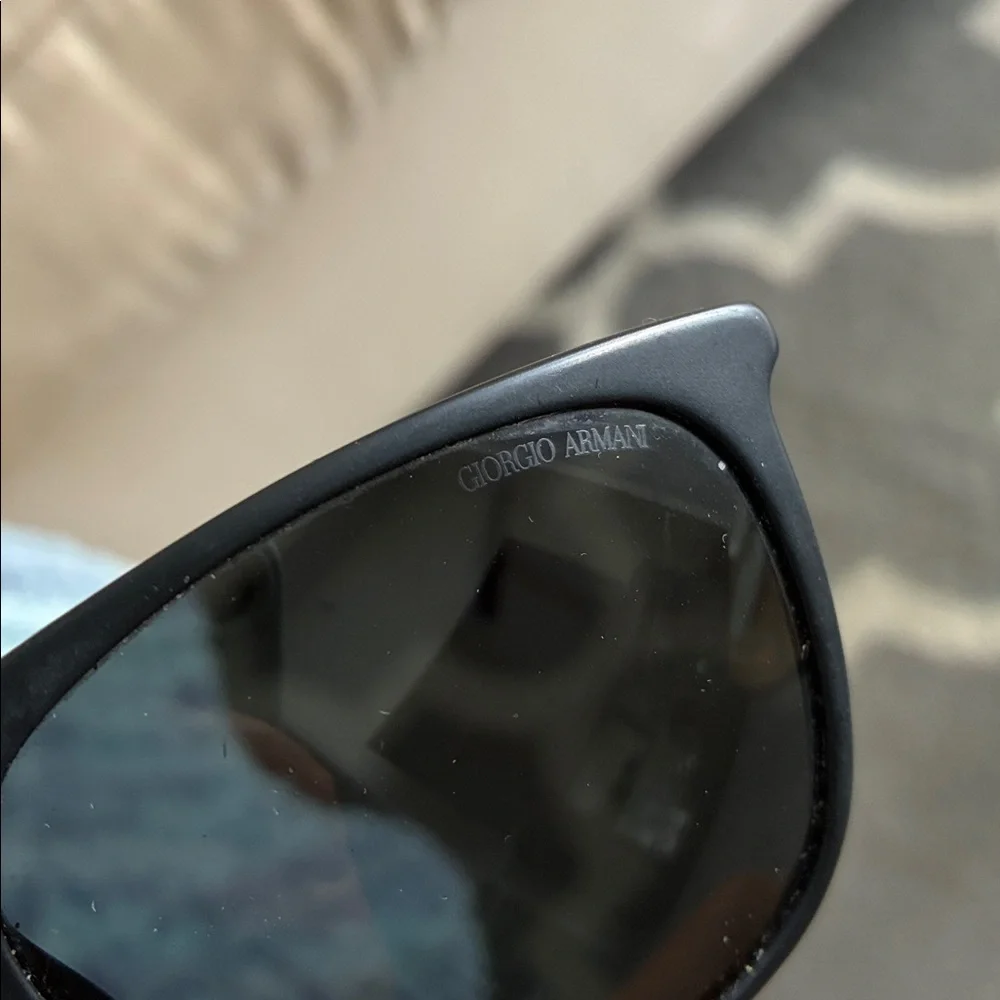 Giorgio Armani classic unisex Black Sunglasses 🕶️ - Picture 2 of 6